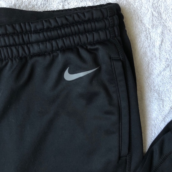 Women’s Nike Black Pants - Picture 4 of 7